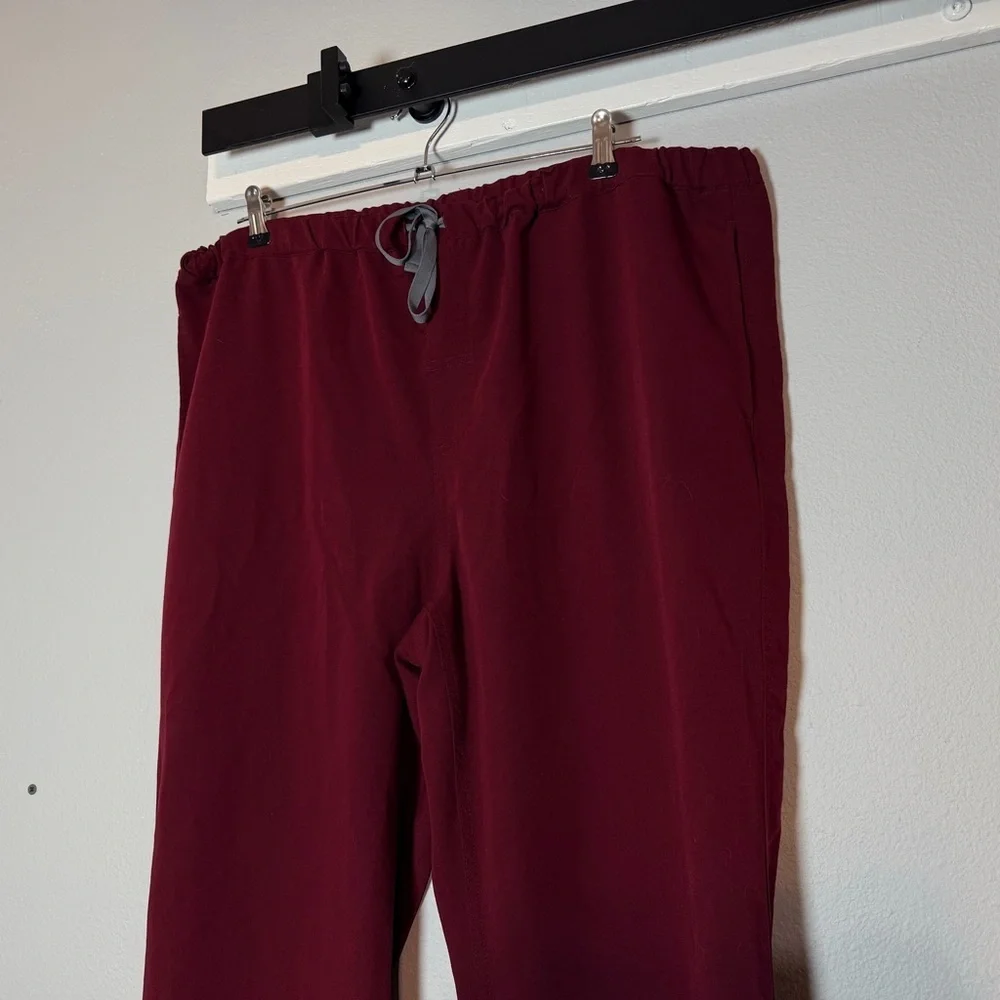 Figs Mens Pisco Basic Scrub Pants Size XL Burgundy Red Straight Leg